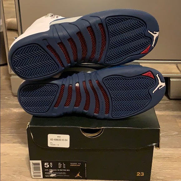 Air Jordan 12 Retro - Picture 6 of 6